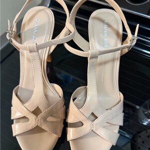 New! Gianni Bini Women's Nude Heels